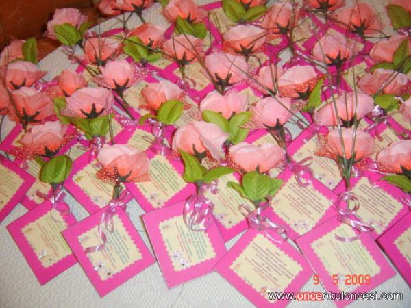 Ücretsiz indirilebilir çiçek kız kartları